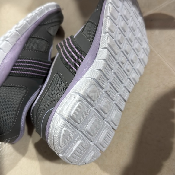 Kids shoes - Picture 2 of 4